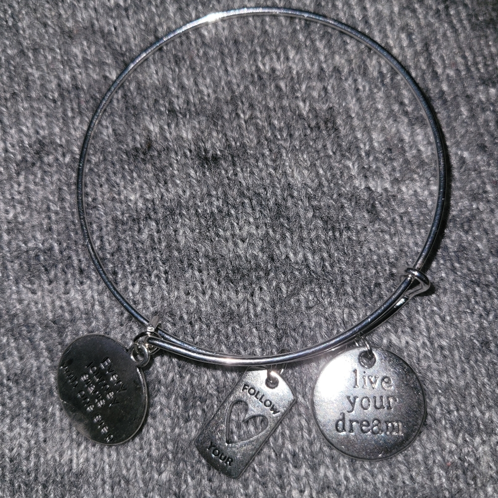 Charm bracelet